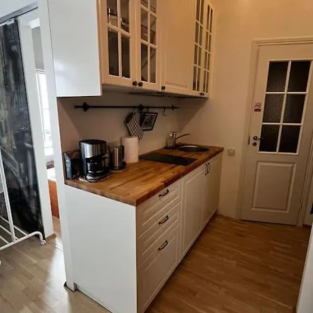 Appartement Cozy 1-bedr In The Centre Near Old Town With Private Parking *