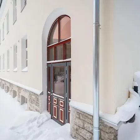 Cozy 1-bedr In The Centre Near Old Town With Private Parking