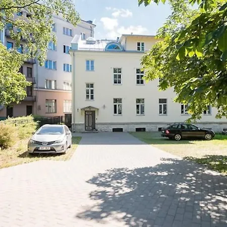 Cozy 1-bedr In The Centre Near Old Town With Private Parking *